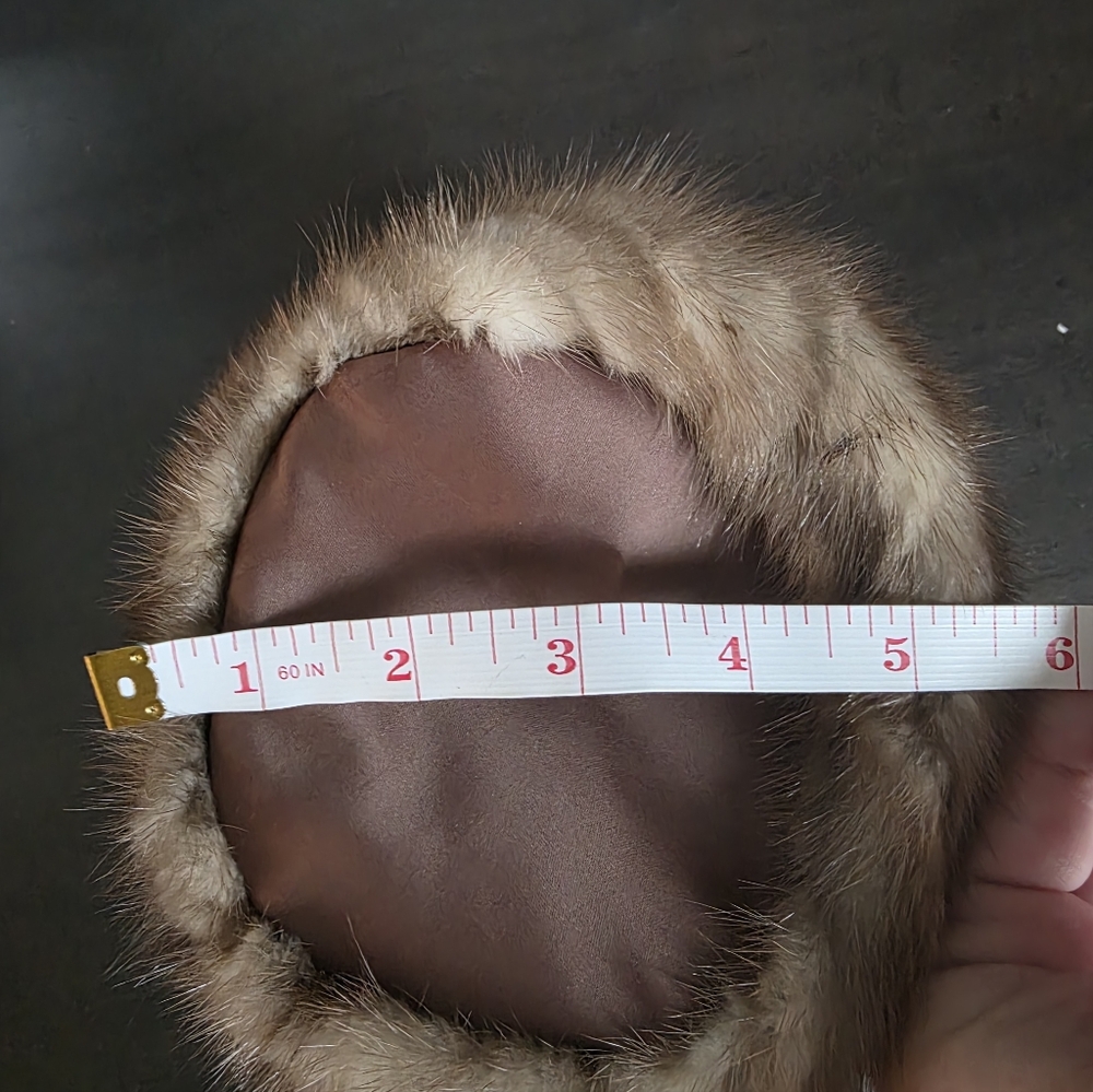 The Bon Marche Vintage Genuine Mink Fur Hat - Picture 8 of 10